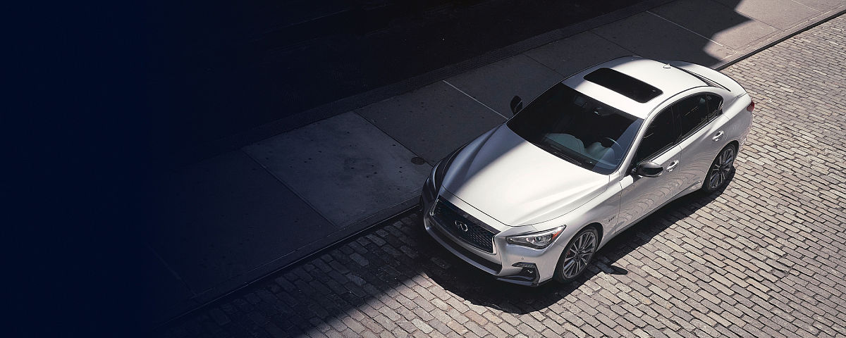 INFINITI Q50 